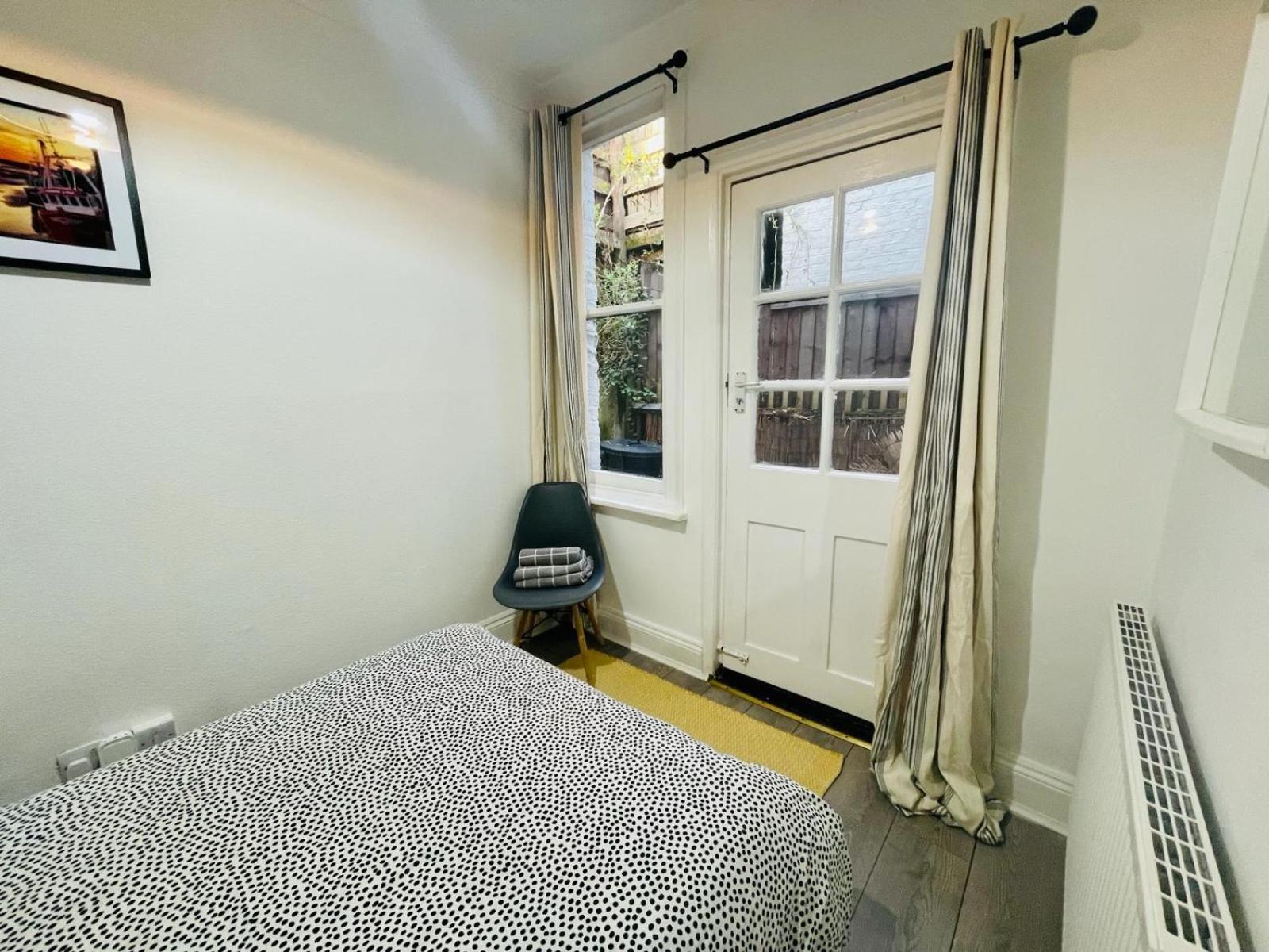 Lovely Seaside Ground Floor Cottage Old Leigh 外观 照片